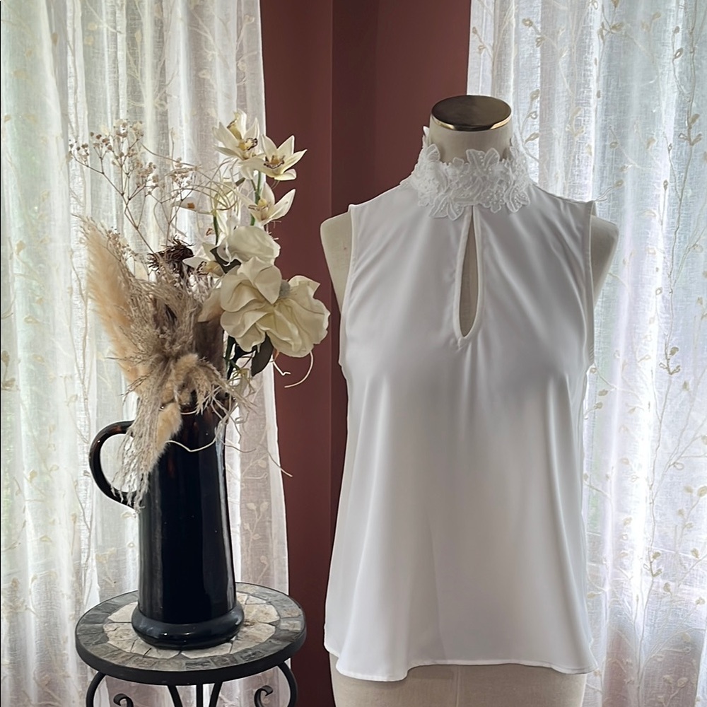 Joie White Flowy Lace Collar Blouse | Keyhole Neck | Feminine Chic Size [Small]